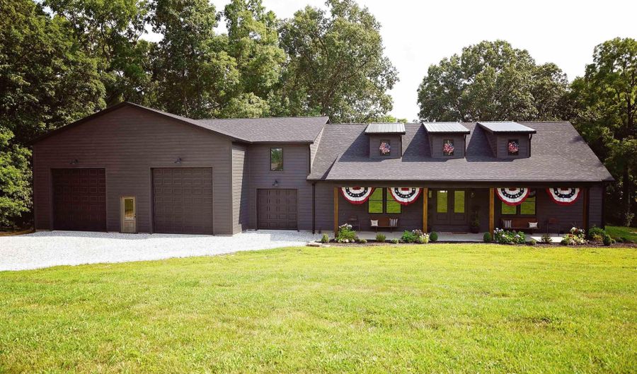 545 Bennett Rd, Bedford, IN 47421 - 5 Beds, 5 Bath