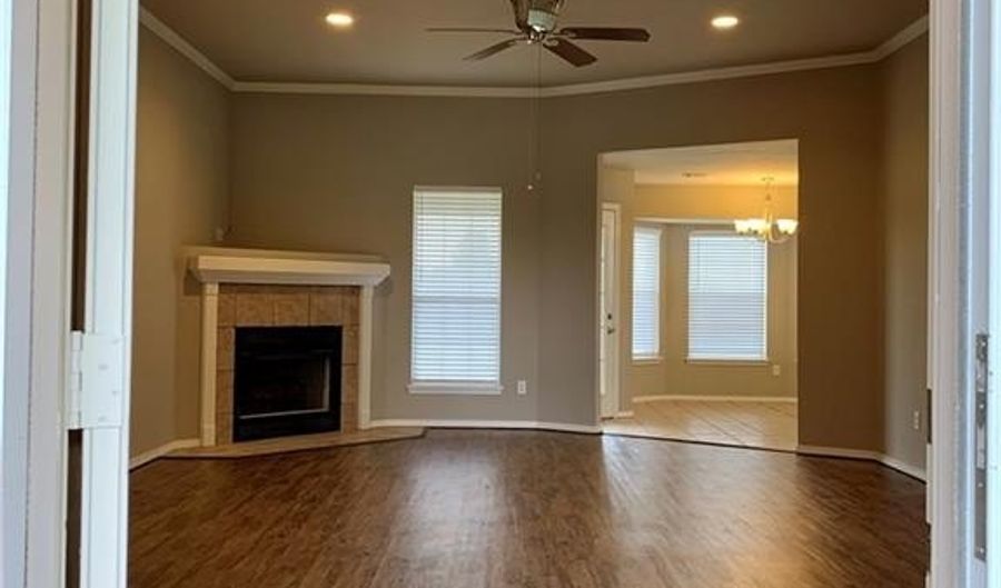 2313 SW 17th St, Bentonville, AR 72712 - 3 Beds, 2 Bath