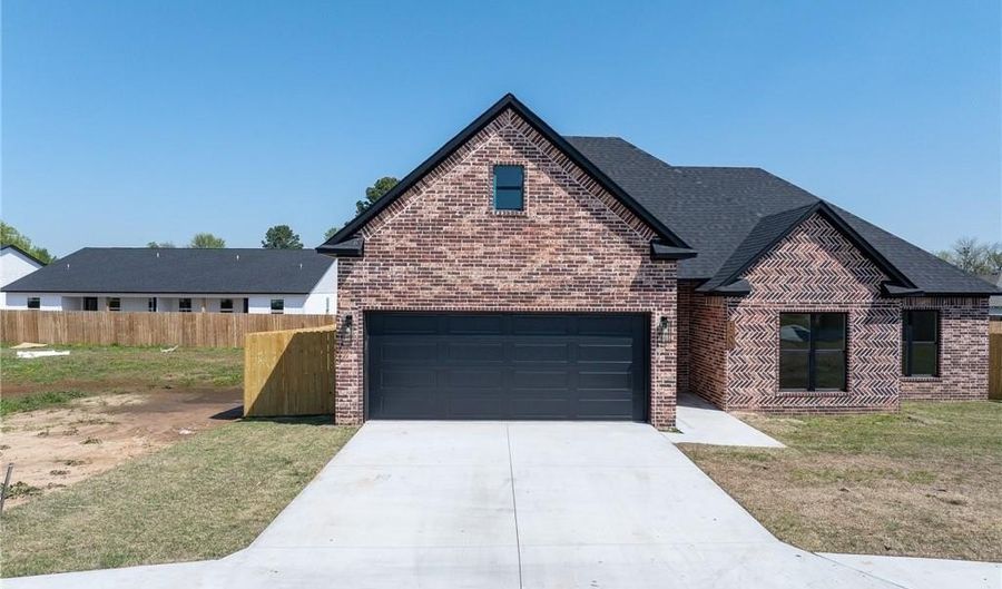 1900 Yellowstone Dr, Barling, AR 72923 - 4 Beds, 2 Bath