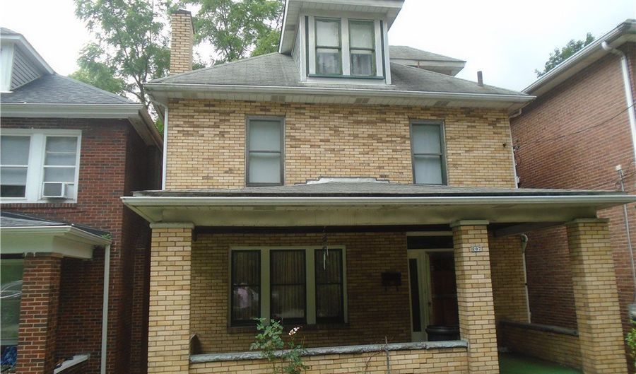207 Locust St, Ambridge, PA 15003 - 3 Beds, 1 Bath