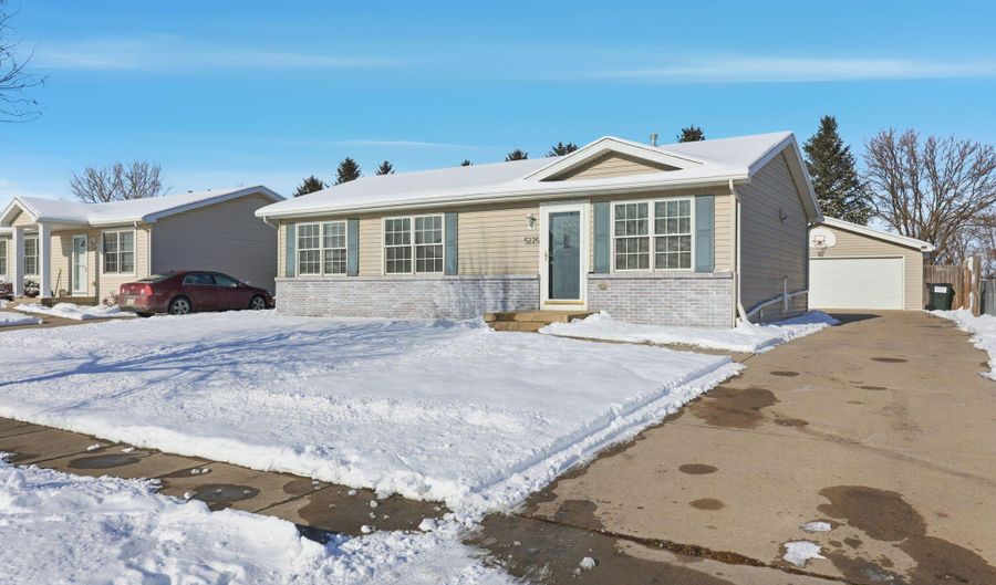 5225 Kansas Dr, Ames, IA 50014 - 4 Beds, 2 Bath