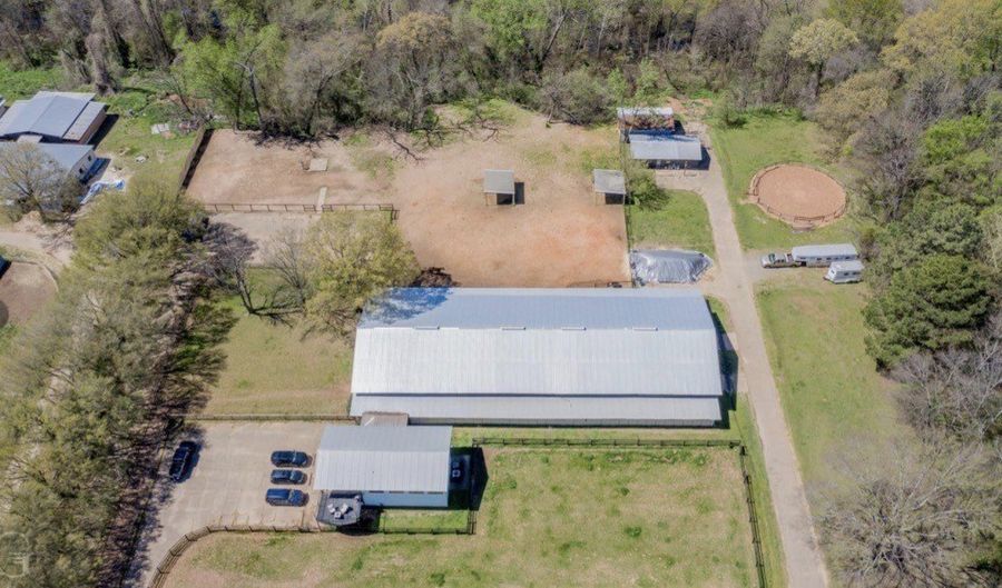 269 Hurricane Bluff Dr, Benton, LA 71006 - 3 Beds, 2 Bath