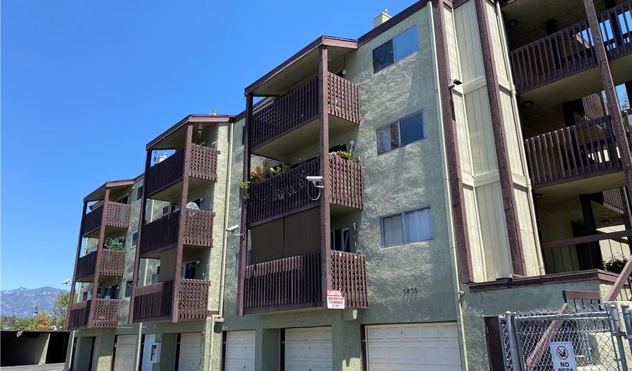 5860 Benner St 306, Highland Park, CA 90042 - 2 Beds, 2 Bath