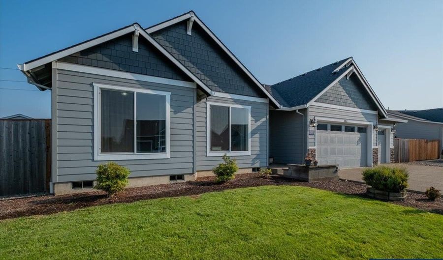 3051 NE Mosey Ave, Albany, OR 97321 - 3 Beds, 2 Bath