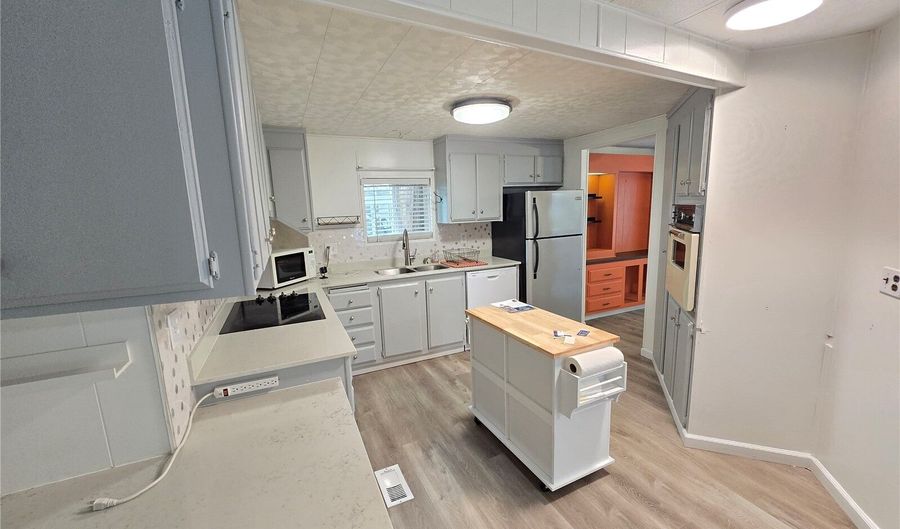 900 29th Street SE # D-9 Auburn WA 98002 D-9, Auburn, WA 98002 - 3 Beds, 2 Bath