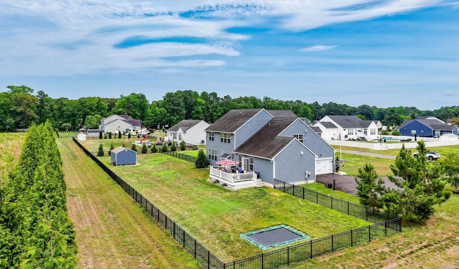 26178 RICHFIELD Dr, Lewes, DE 19958 - 5 Beds, 5 Bath