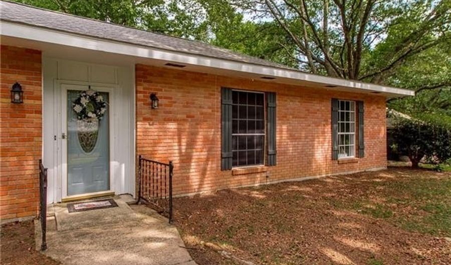 1108 JACKSON Cir, Bogalusa, LA 70427 - 3 Beds, 2 Bath