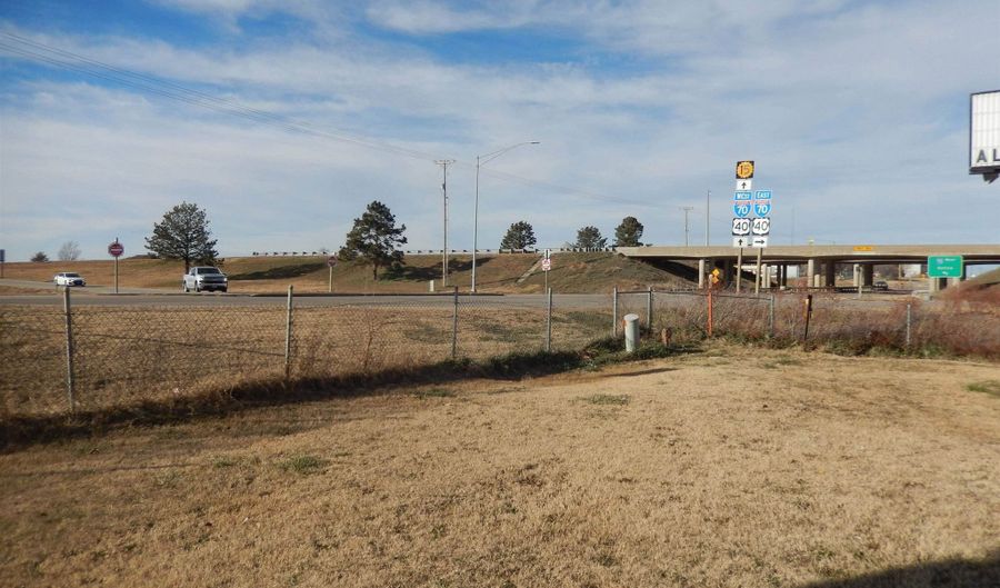 2207 N Buckeye Ave, Abilene, KS 67410 - 0 Beds, 2 Bath