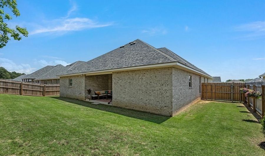 114 Brimestone Loop, Benton, LA 71006 - 4 Beds, 3 Bath