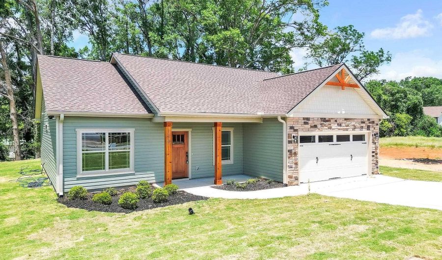 110 Saluda St, Belton, SC 29672 - 3 Beds, 2 Bath