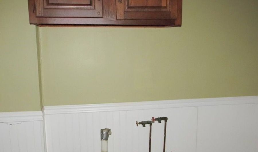 11106 Alexander Rd, Alexander, NY 14011 - 4 Beds, 2 Bath
