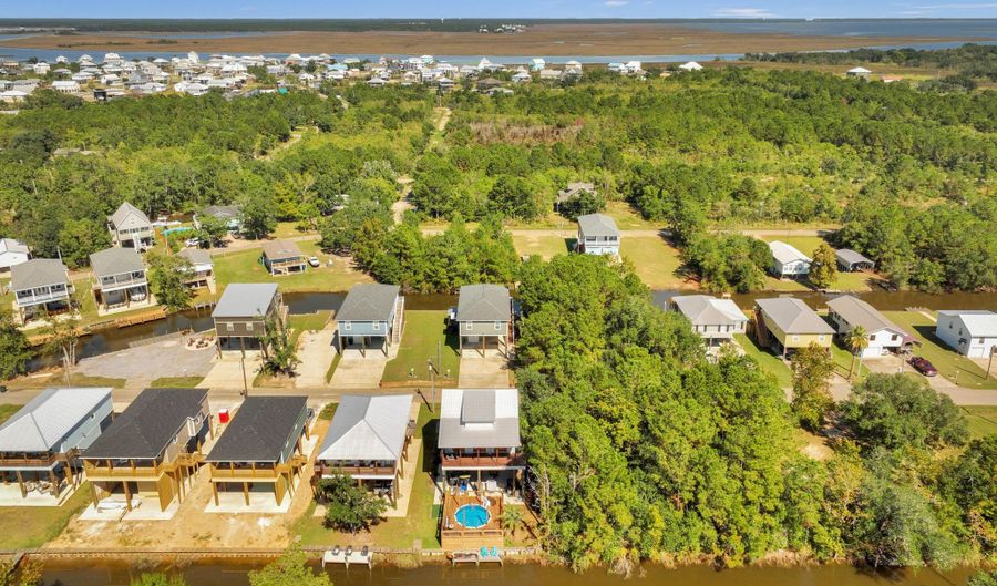 4063 Blue Jay St, Bay St. Louis, MS 39520 - 2 Beds, 2 Bath