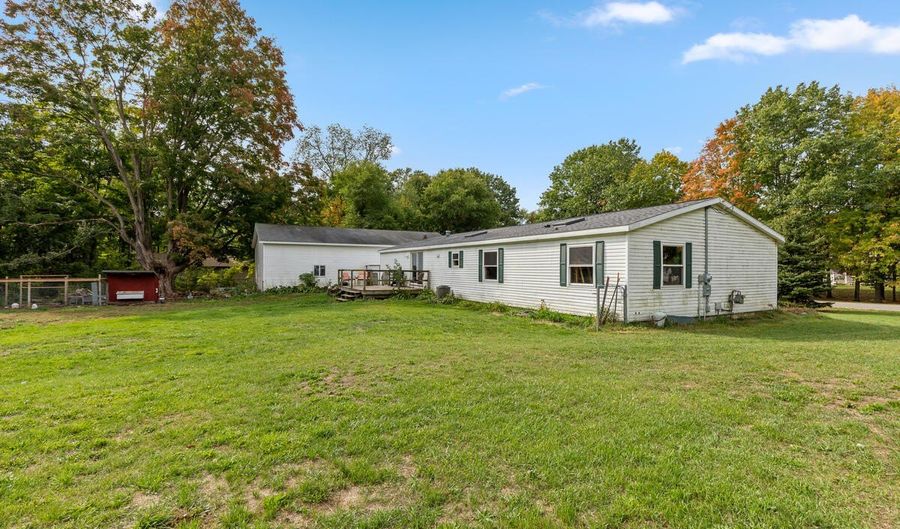 12528 76th Ave, Allendale, MI 49401 - 3 Beds, 2 Bath