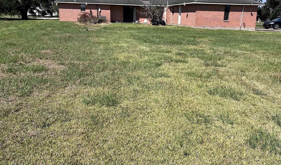 206 Ideal St, Belle Rose, LA 70341 - 3 Beds, 3 Bath