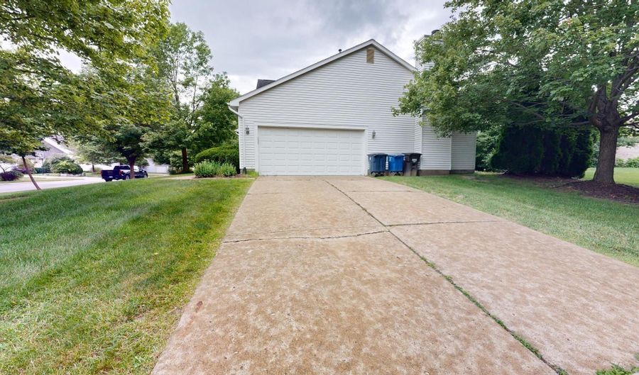 2425 Foxway Dr, Ann Arbor, MI 48105 - 4 Beds, 4 Bath