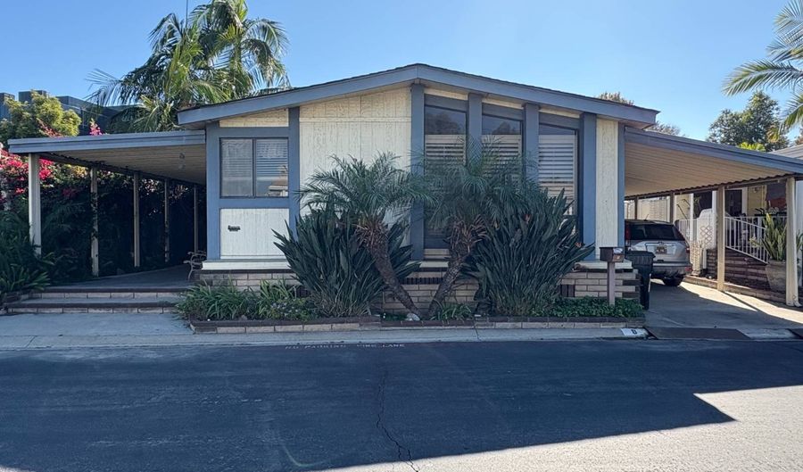 1919 W. Coronet Ave 8, Anaheim, CA 92801 - 2 Beds, 2 Bath