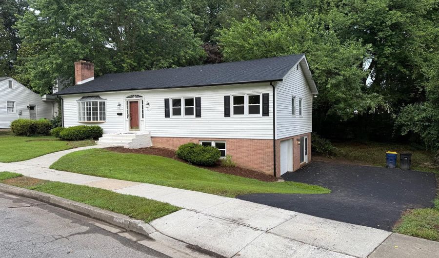 1120 WOODSEDGE Rd, Dover, DE 19904 - 3 Beds, 3 Bath