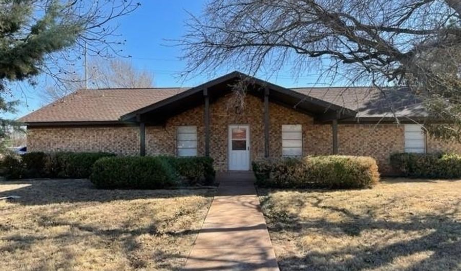 1045 Clark Rd, Abilene, TX 79602 - 3 Beds, 2 Bath
