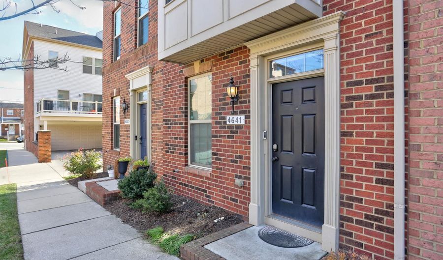 4641 HUDSON St, Baltimore, MD 21224 - 2 Beds, 3 Bath