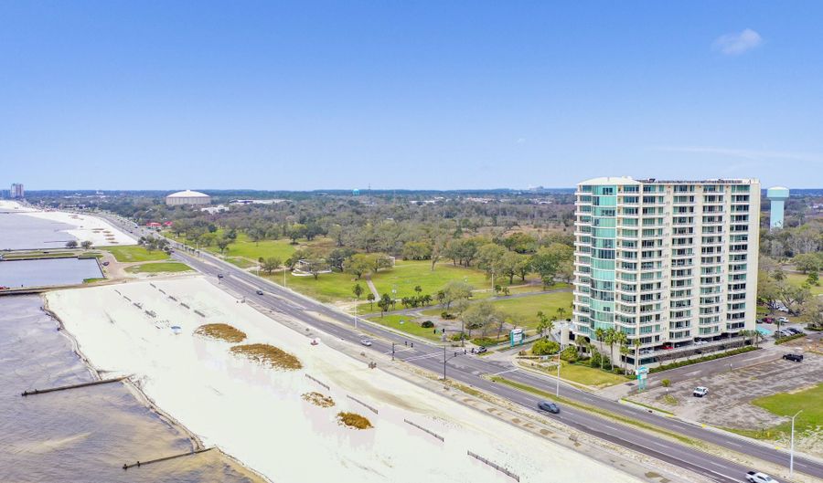 2060 Beach Blvd 102, Biloxi, MS 39531 - 2 Beds, 2 Bath