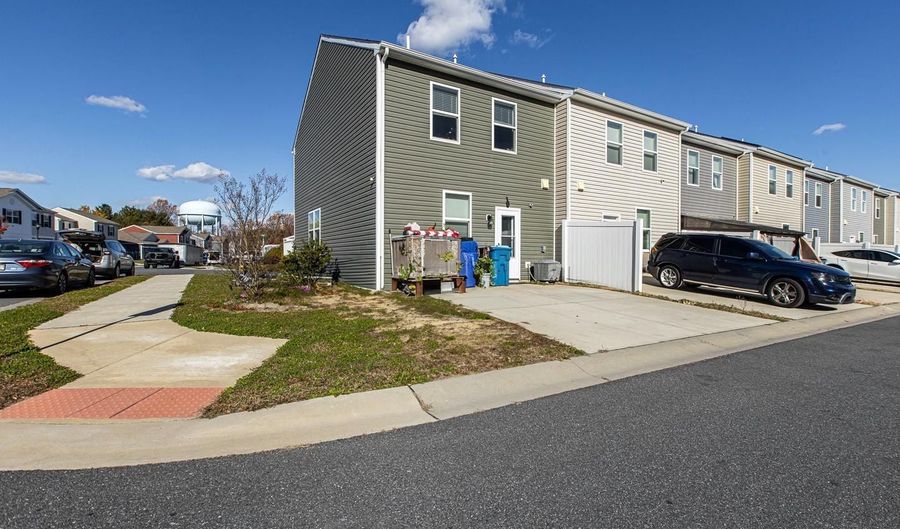 113 DYER Dr, Camden Wyoming, DE 19934 - 3 Beds, 3 Bath