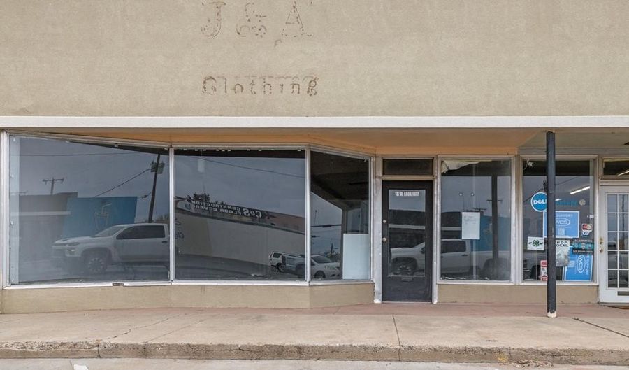 107 W Broadway, Andrews, TX 79714 - 0 Beds, 0 Bath