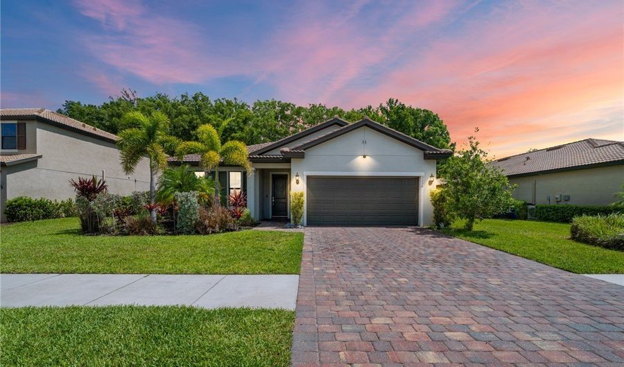 3336 Hampton Blvd, Alva, FL 33920 - 3 Beds, 2 Bath