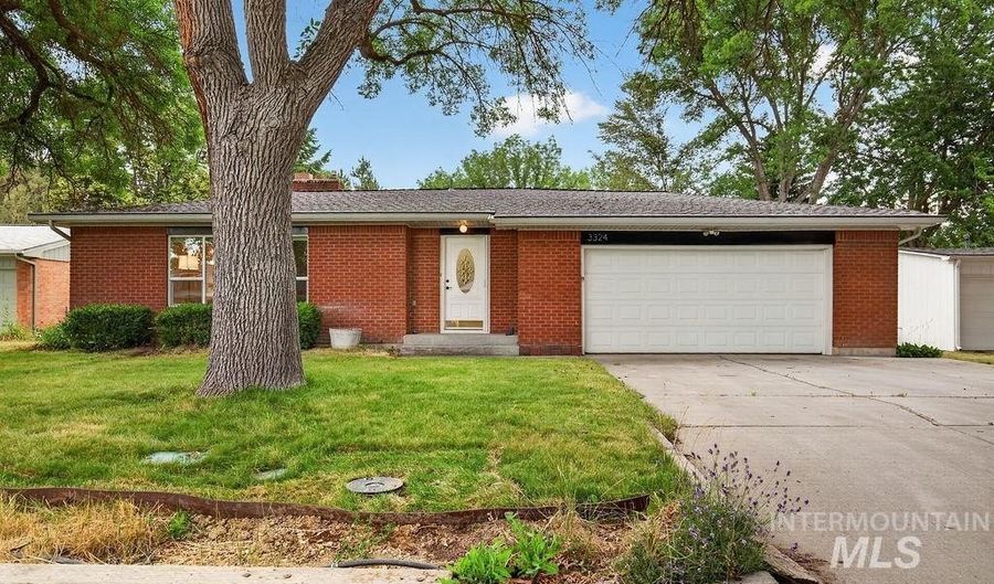 3324 W Tucker, Boise, ID 83703 - 4 Beds, 3 Bath