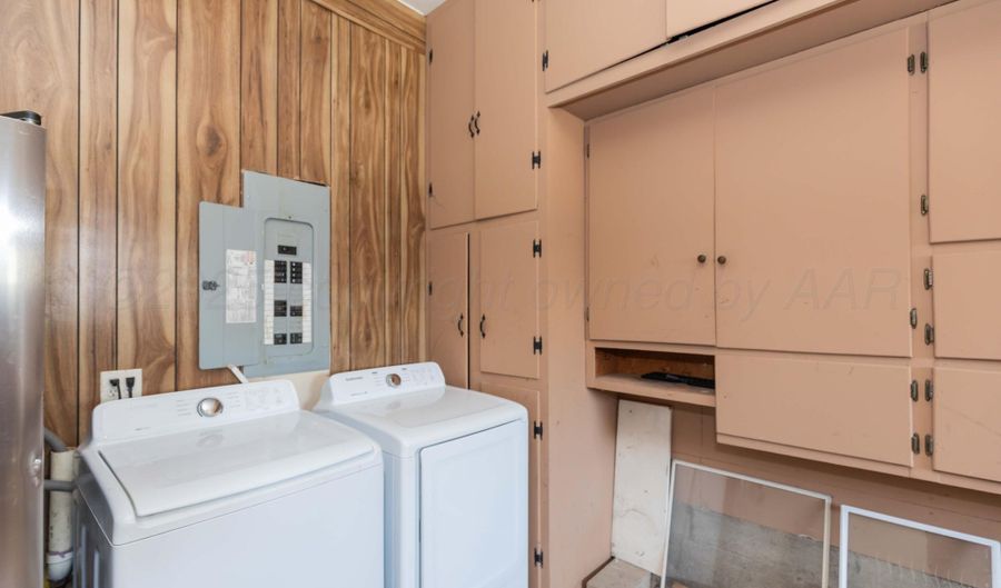 129 N Beverly Dr, Amarillo, TX 79106 - 3 Beds, 4 Bath