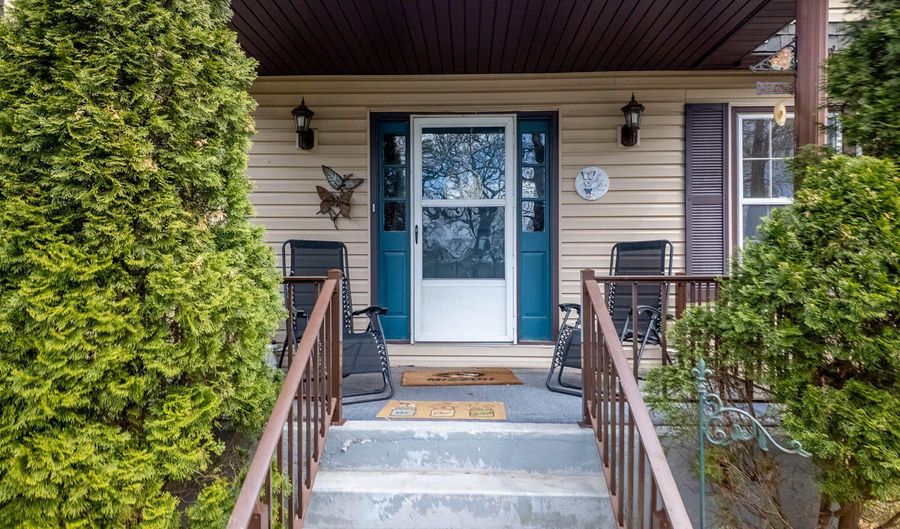 192 Mo 19, Alton, MO 65606 - 4 Beds, 3 Bath