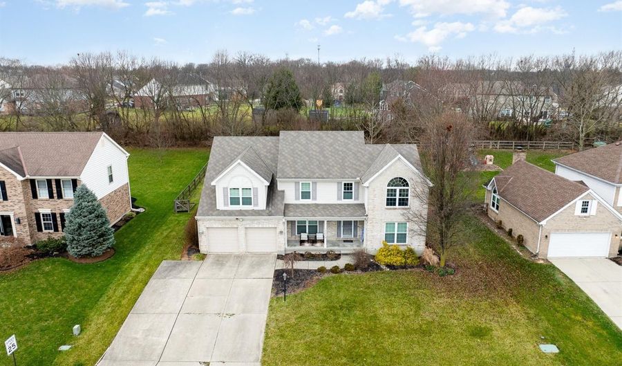 7279 Rolling Meadows Dr, West Chester, OH 45069 - 4 Beds, 3 Bath