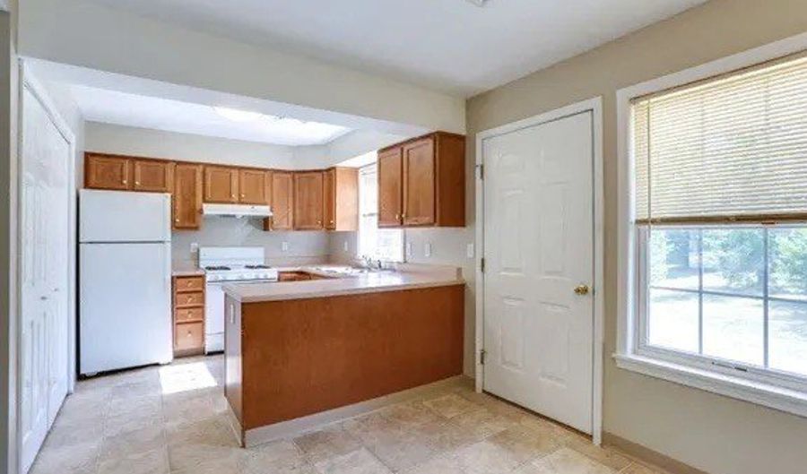 45 1 Stonington Ln, Amherst, NY 14068 - 3 Beds, 2 Bath