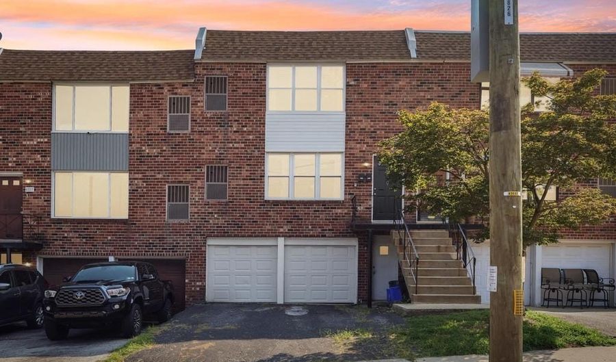 4579 MANAYUNK Ave, Philadelphia, PA 19128 - 4 Beds, 0 Bath