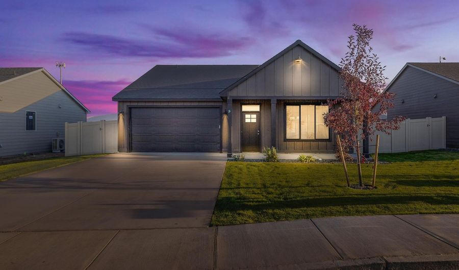 1415 Jenna Ave, Benton City, WA 99320 - 3 Beds, 2 Bath