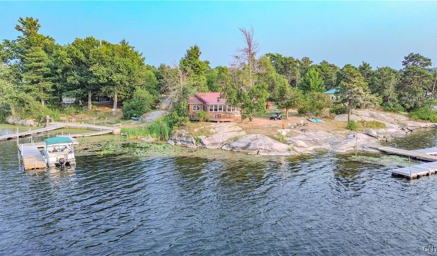 48571 Wintergreen, Alexandria Bay, NY 13607 - 11 Beds, 4 Bath