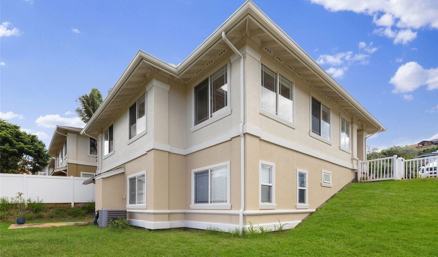 92-1089 Palahia St B, Kapolei, HI 96707 - 3 Beds, 3 Bath