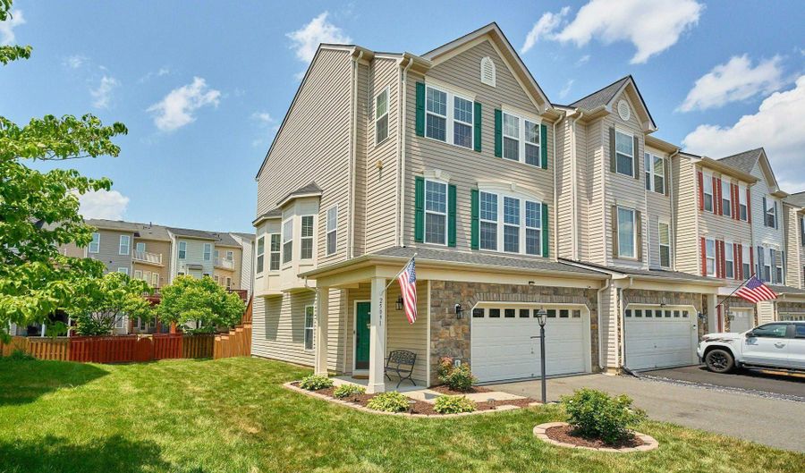 25091 SILURIAN Ter, Aldie, VA 20105 - 3 Beds, 4 Bath