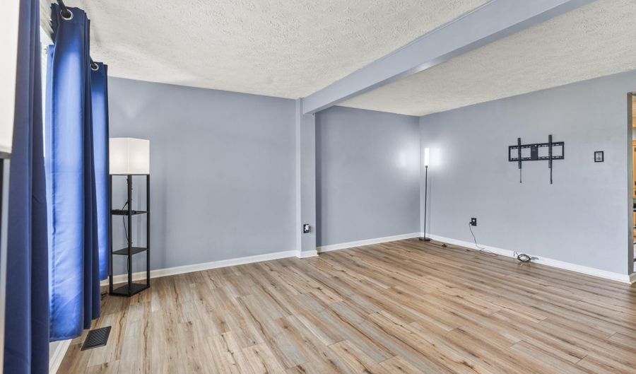 3210 SPLIT OAK Ct, Abingdon, MD 21009 - 2 Beds, 2 Bath