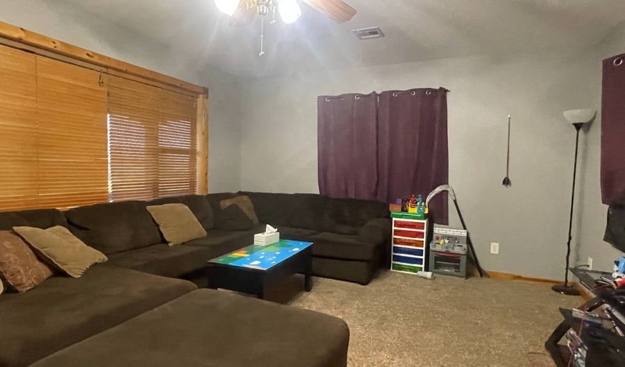 4621 Garfield Rd, Beggs, OK 74421 - 3 Beds, 3 Bath