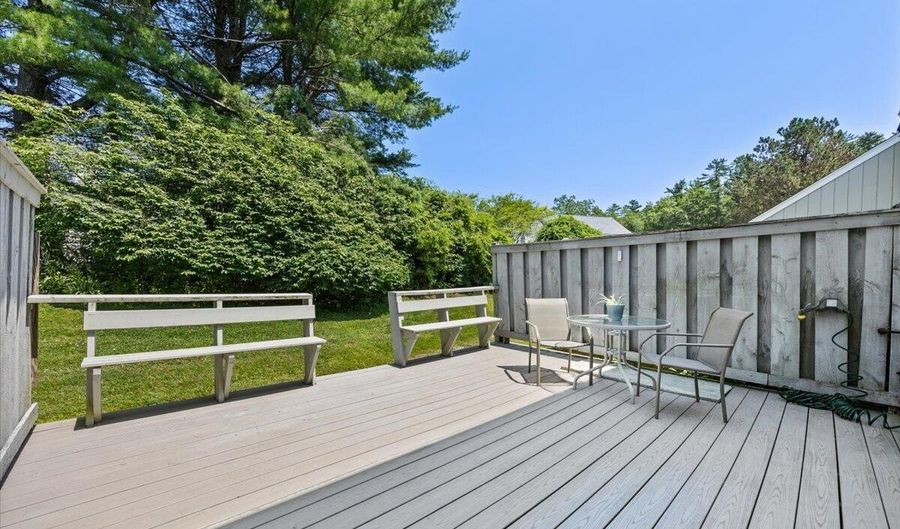 64 Colonial Vlg, Falmouth, ME 04105 - 2 Beds, 2 Bath