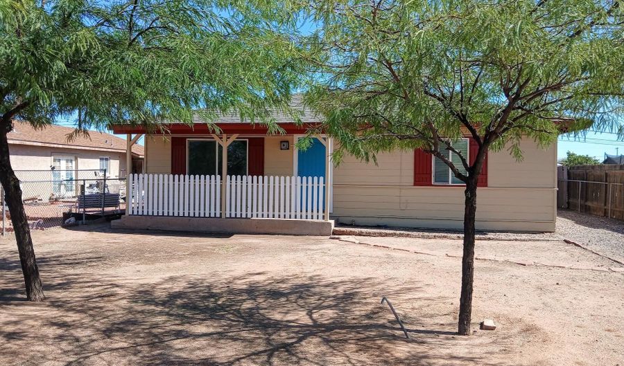 1210 N ARBOR Ave, Casa Grande, AZ 85122 - 2 Beds, 1 Bath