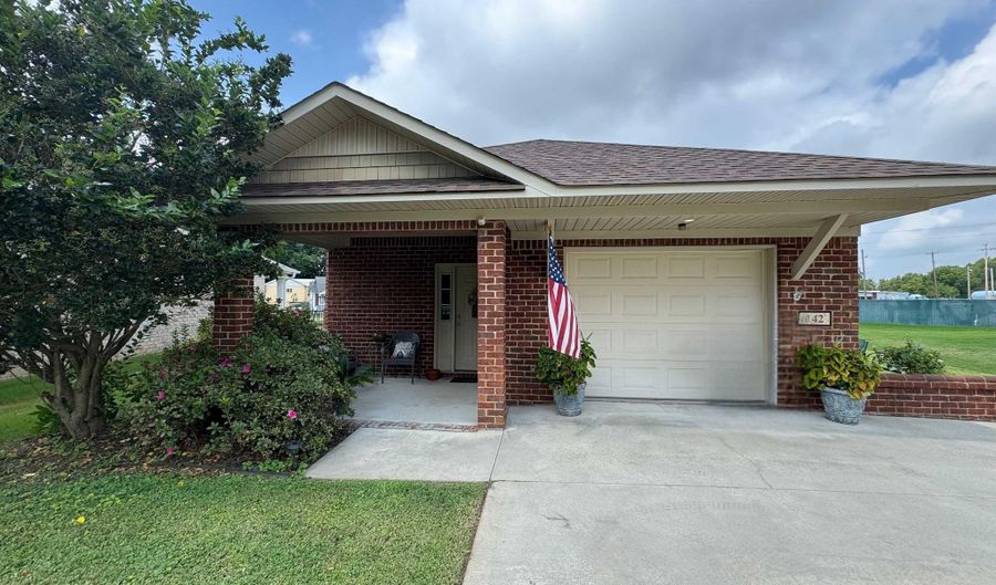 142 Ivy Park Cir, Albertville, AL 35950 - 2 Beds, 2 Bath