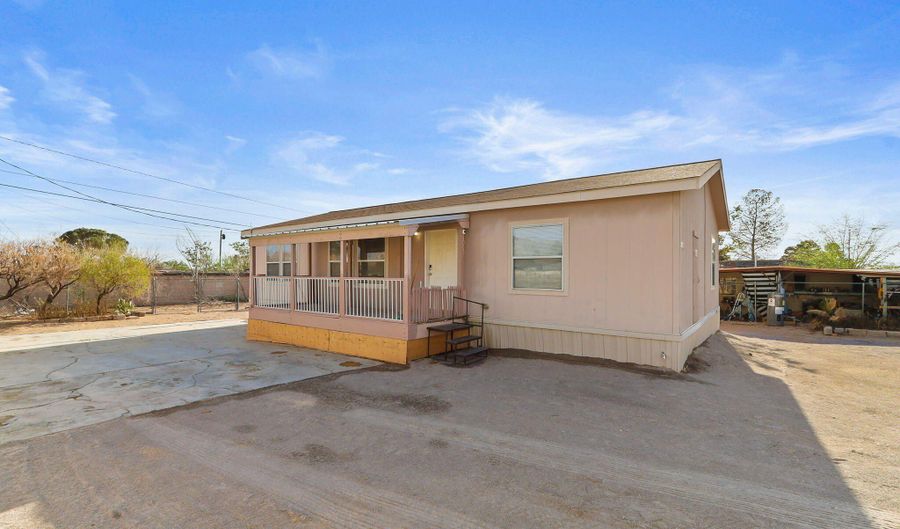 1400 Lincoln St, Anthony, NM 88021 - 3 Beds, 2 Bath