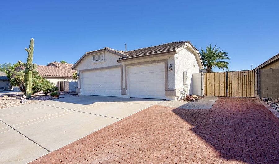 2253 E KEMPTON Rd, Chandler, AZ 85225 - 4 Beds, 2 Bath