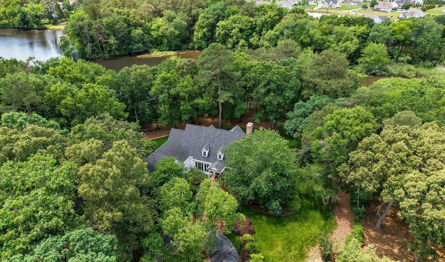 6 BLUE HERON Dr, Georgetown, DE 19947 - 4 Beds, 4 Bath