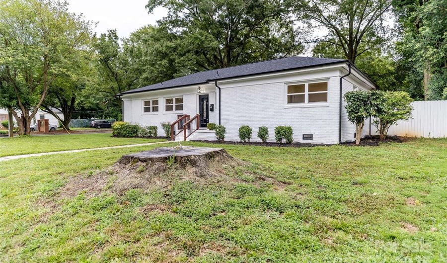 3501 Eastway Dr, Charlotte, NC 28205 - 3 Beds, 2 Bath