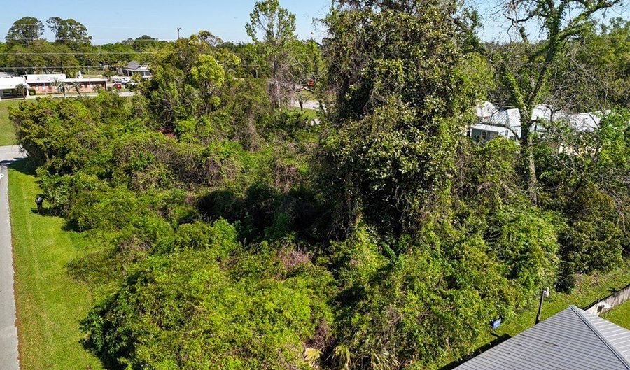 111 11th St, Apalachicola, FL 32320 - 0 Beds, 0 Bath