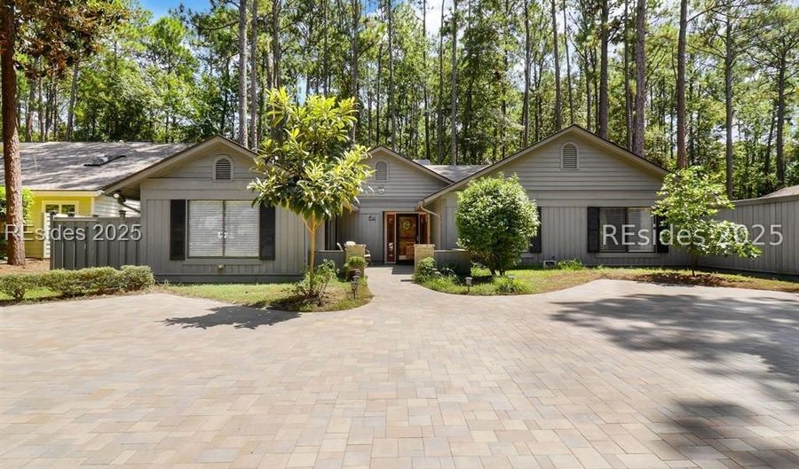 27 Arrow Wood Rd, Hilton Head Island, SC 29926 - 3 Beds, 2 Bath