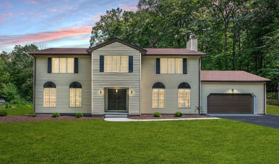 33 Huntsville Rd, Andover, NJ 07860 - 4 Beds, 3 Bath
