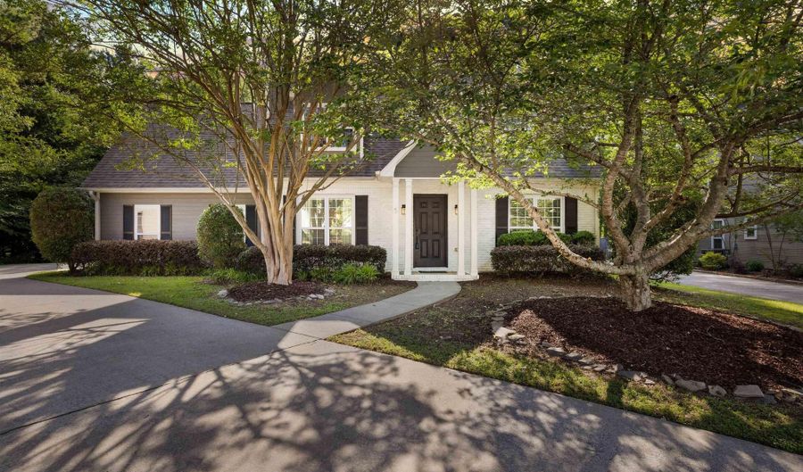 229 BRENTWOOD Dr, Alabaster, AL 35007 - 4 Beds, 2 Bath